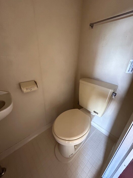 物件内観写真14　(トイレ)