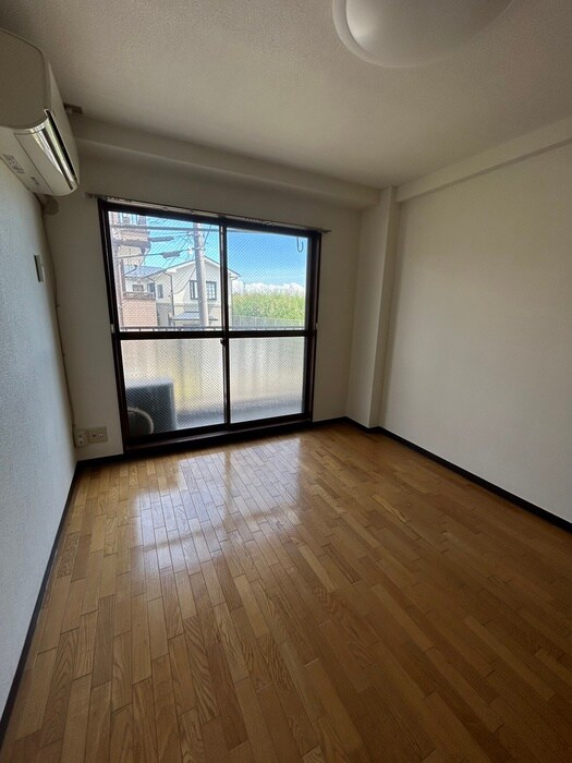 物件内観写真18　(居室)