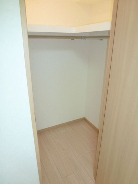 物件内観写真11　(収納)