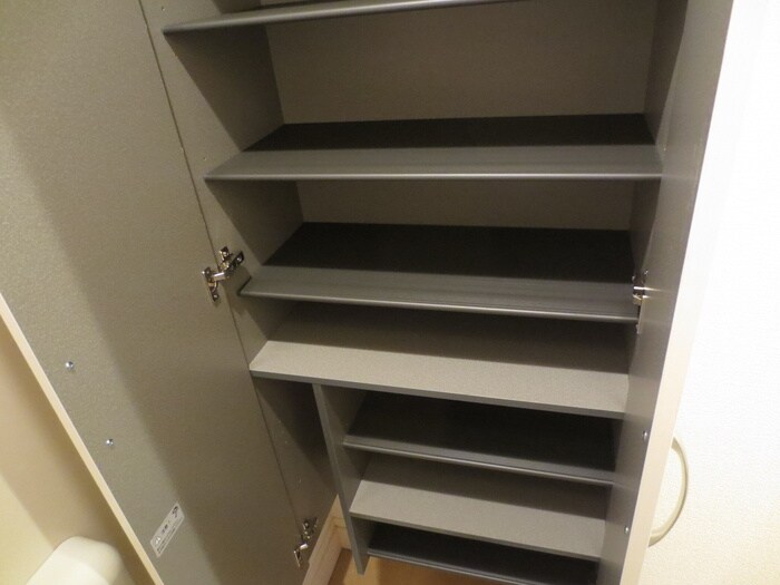 物件内観写真12　(靴箱)