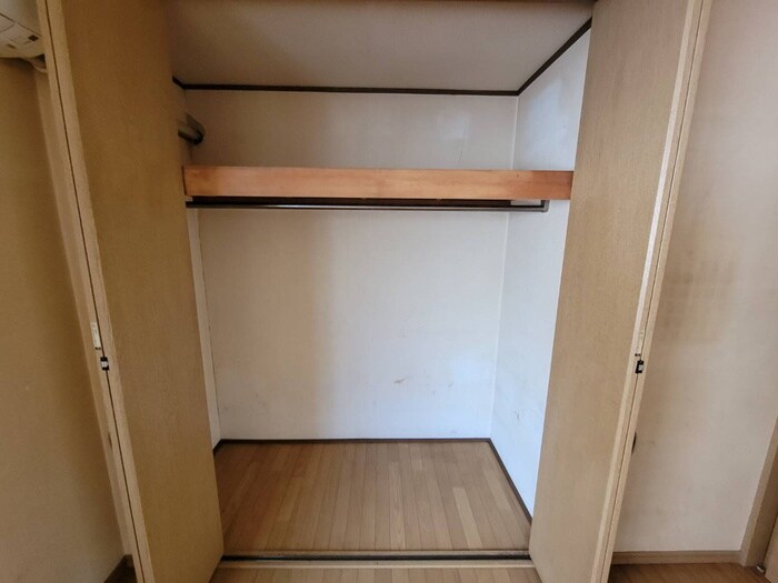 物件内観写真6　(収納)