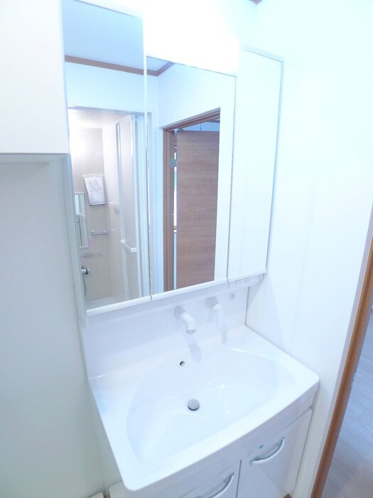 物件内観写真17　(洗面)