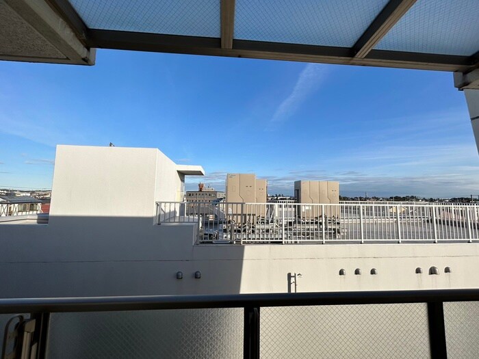 物件内観写真16　(室内からの展望)