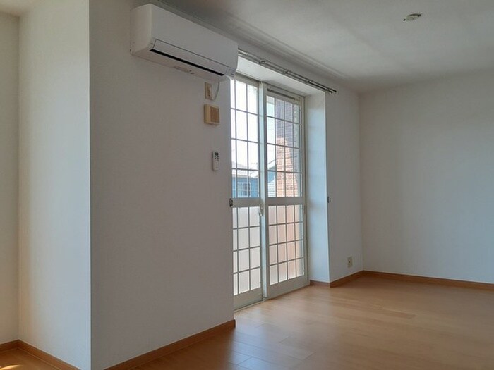 物件内観写真5　(居室)