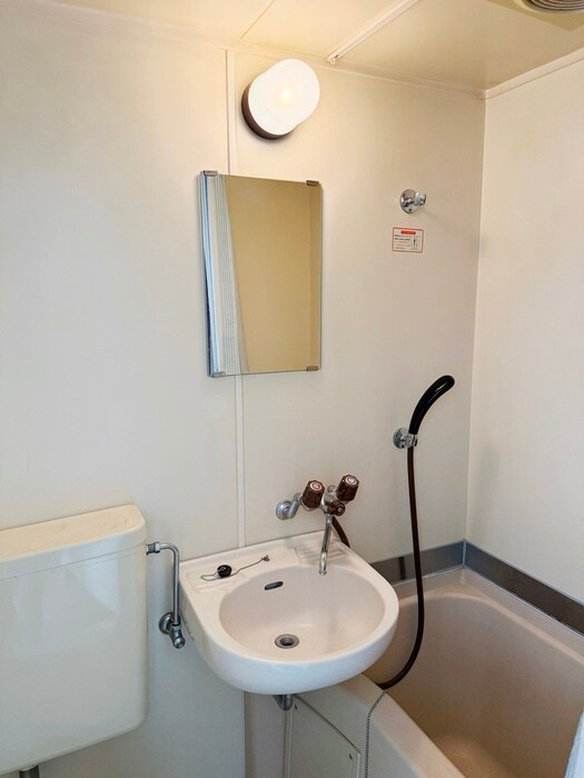 物件内観写真12　(洗面)