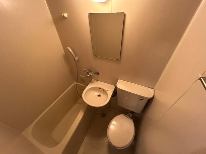 物件内観写真12　(トイレ)