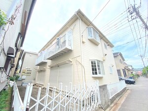 サンプラザ金沢文庫外観写真