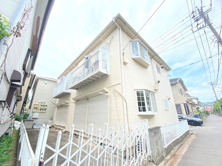サンプラザ金沢文庫外観写真