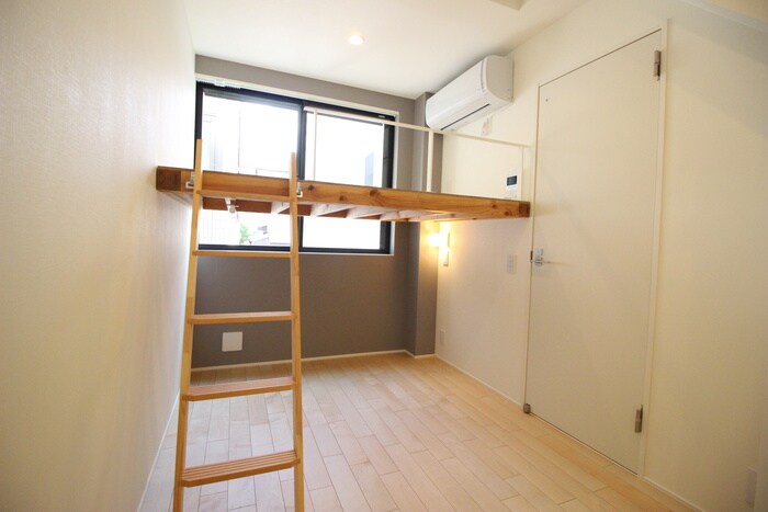 物件内観写真15　(ロフト)