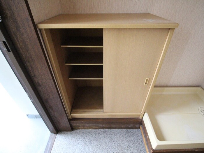 物件内観写真15　(靴箱)