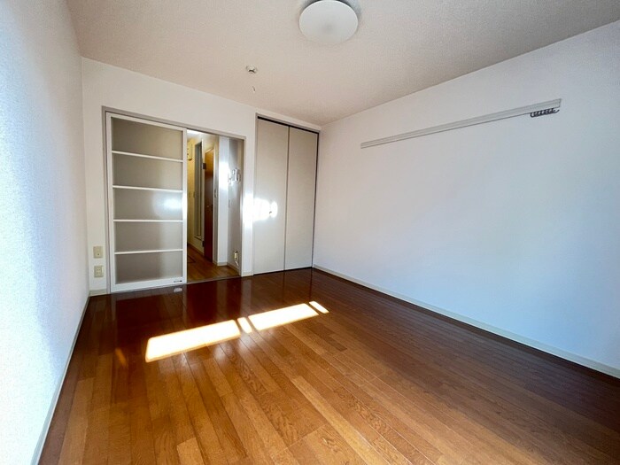 物件内観写真5　(居室)