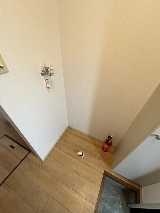 物件内観写真11　(洗濯機置場)