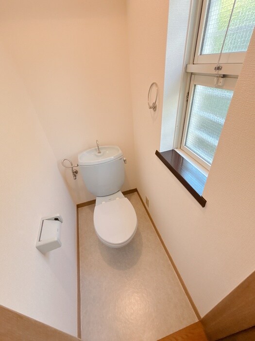 物件内観写真12　(トイレ)