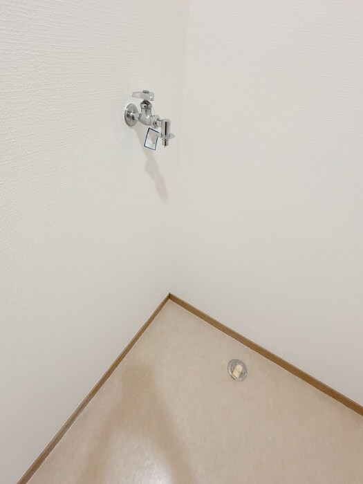 物件内観写真19　(洗濯機置場)