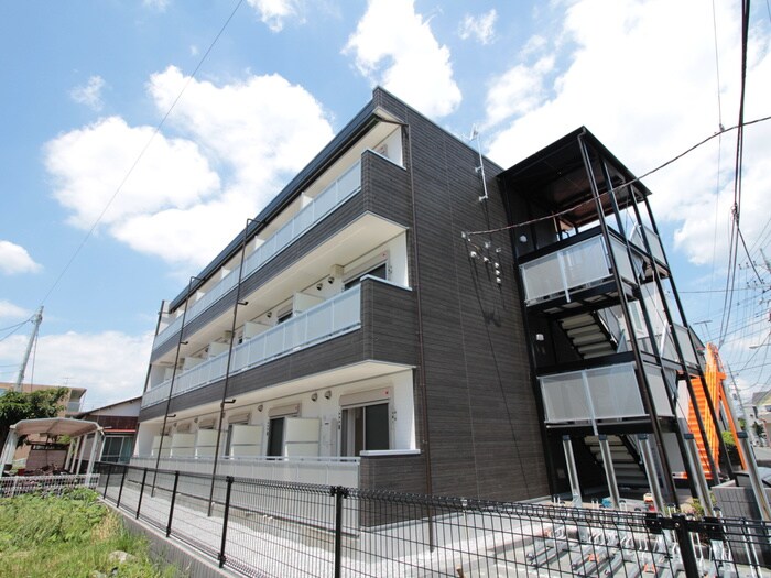 物件外観写真1　(外観写真)