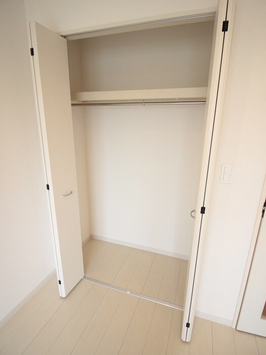 物件内観写真16　(収納)