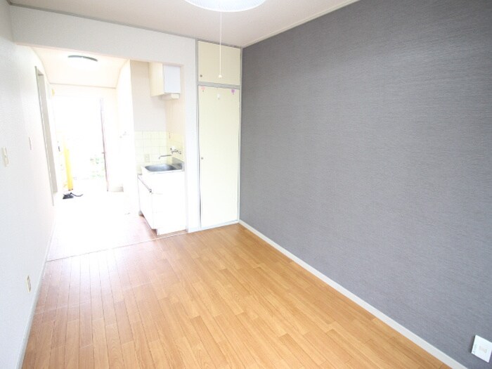 物件内観写真9　(居室)