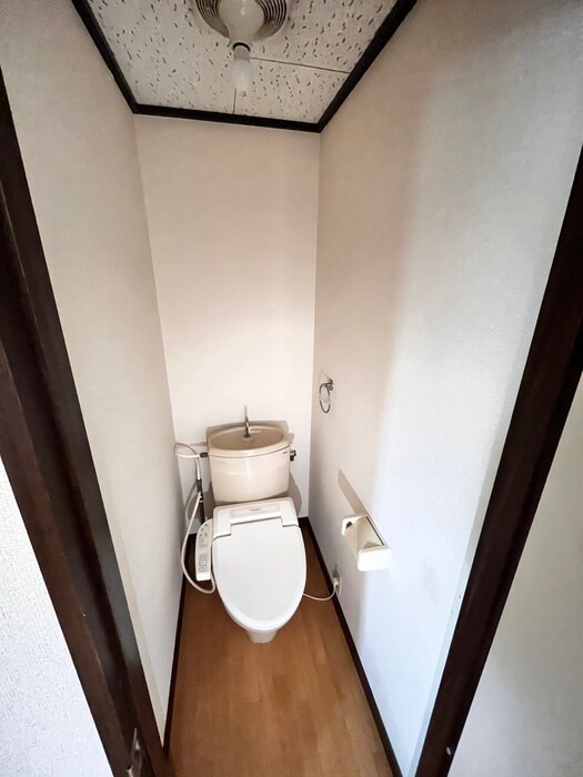 物件内観写真12　(トイレ)