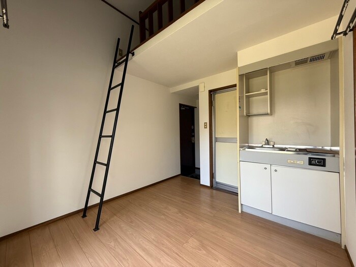 物件内観写真8　(居室)