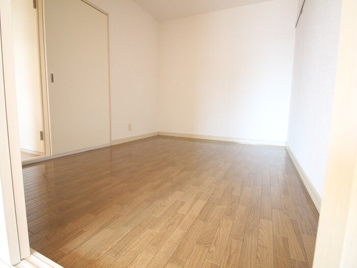 物件内観写真18　(居室)