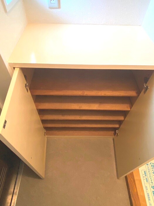 物件内観写真18　(靴箱)