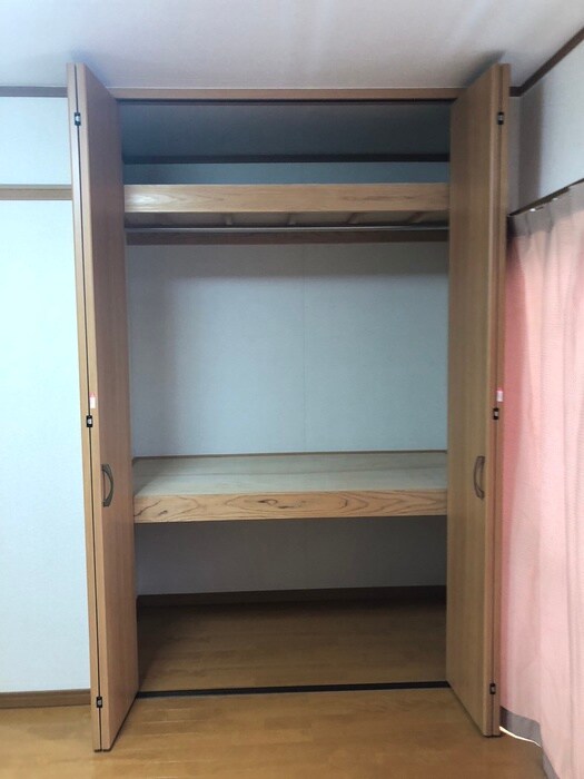 物件内観写真12　(収納)