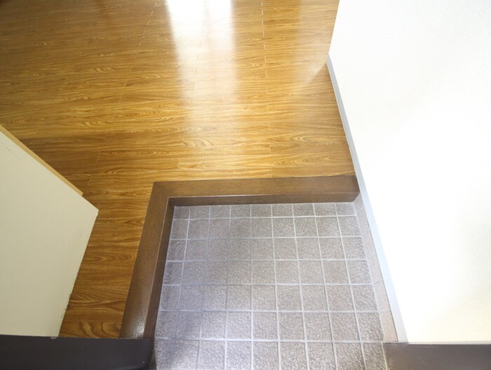 物件内観写真9　(玄関)