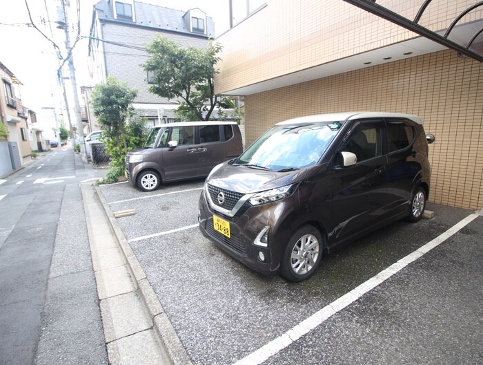 物件外観写真6　(駐車場)