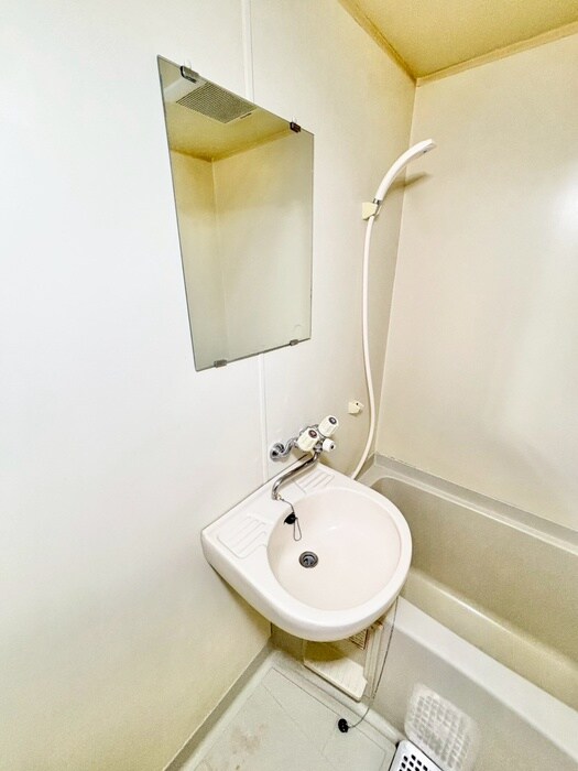 物件内観写真11　(洗面)