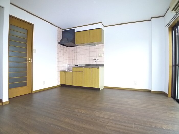 物件内観写真8　(居室)