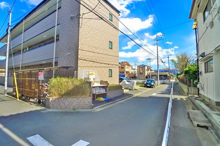 物件外観写真6　(周辺環境)