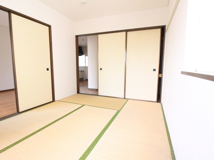 物件内観写真11　(居室)