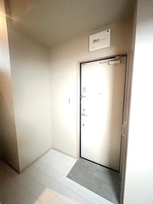 物件内観写真15　(玄関)