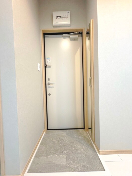 物件内観写真15　(玄関)