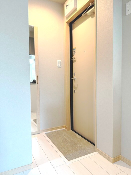 物件内観写真15　(玄関)