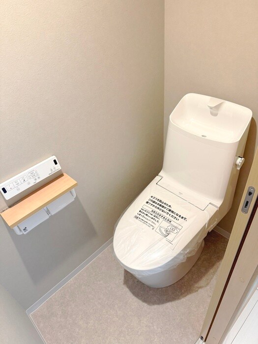 物件内観写真15　(トイレ)