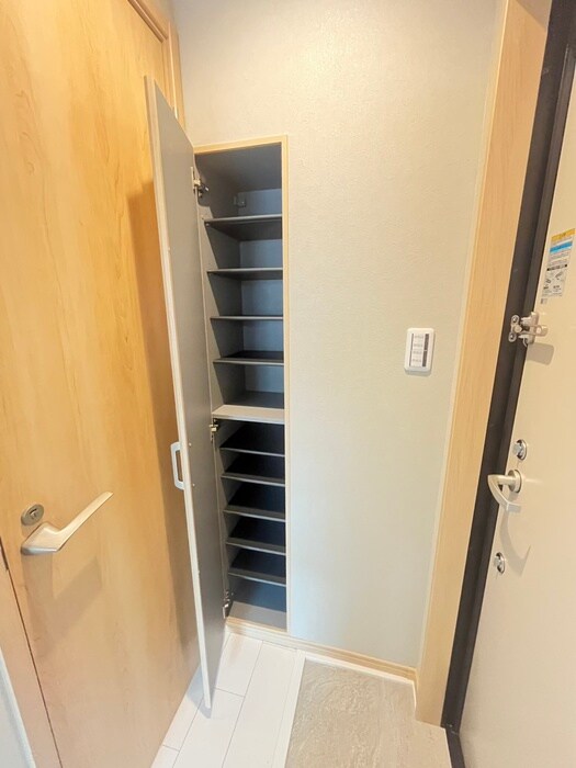 物件内観写真16　(靴箱)