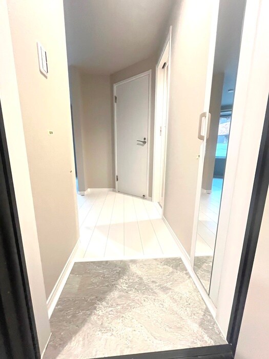 物件内観写真19　(玄関)