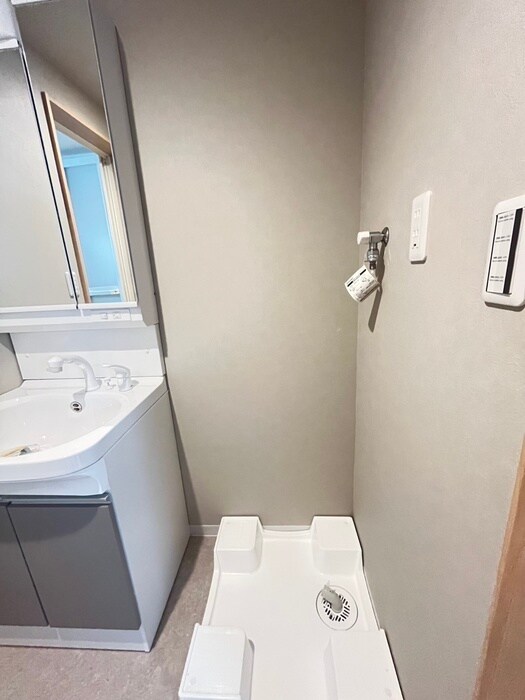 物件内観写真20　(洗濯機置場)