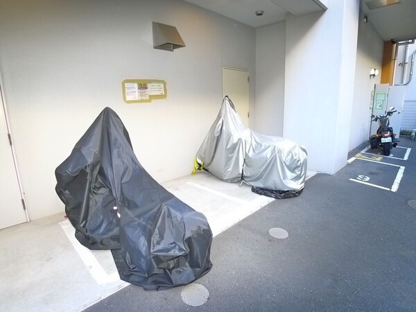 バイク置き場