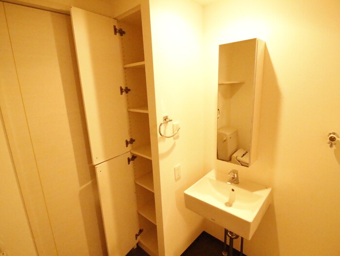 物件内観写真12　(洗面)