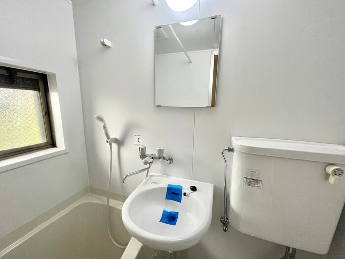 物件内観写真8　(洗面)