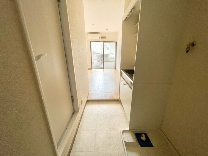 物件内観写真13　(廊下)