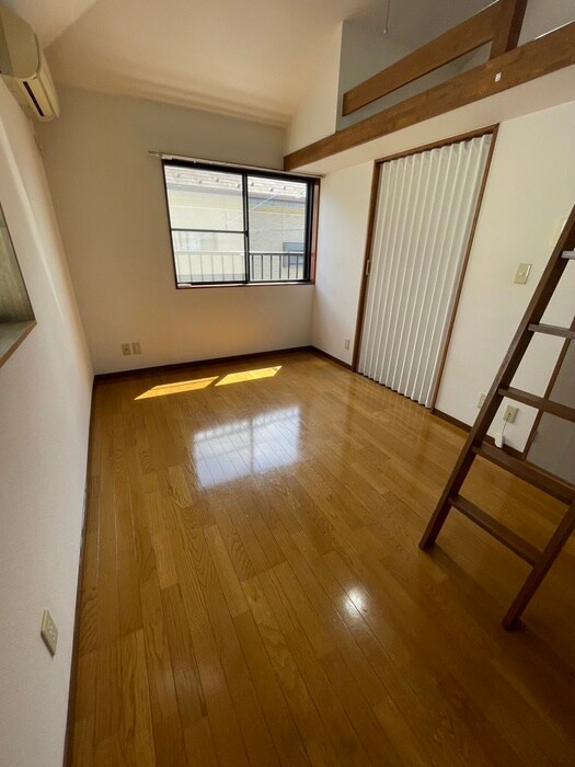 物件内観写真8　(居室)