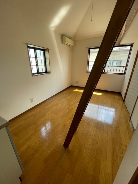 物件内観写真9　(居室)