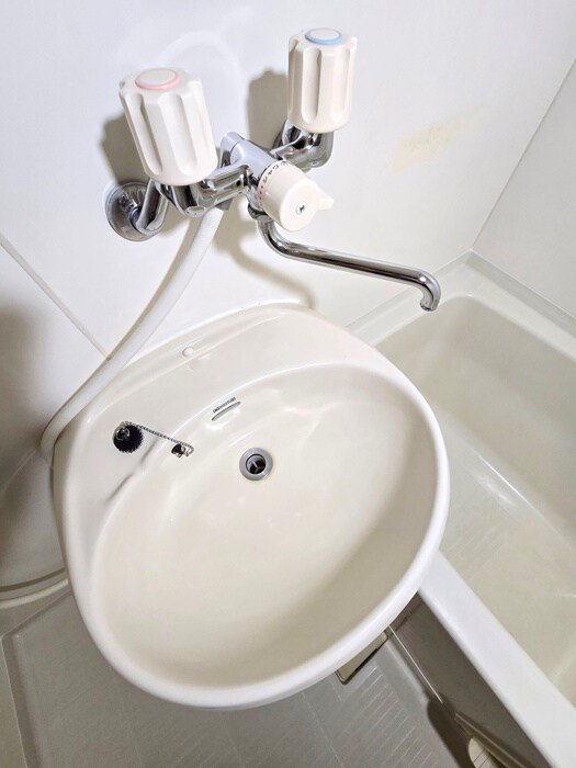 物件内観写真9　(洗面)