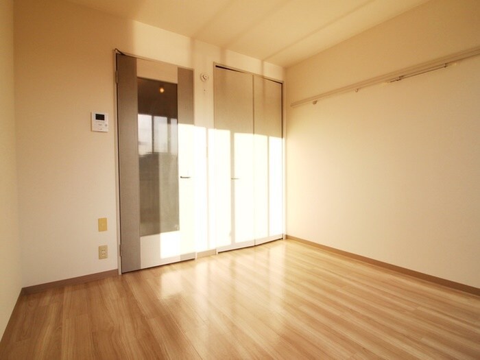 物件内観写真5　(居室)