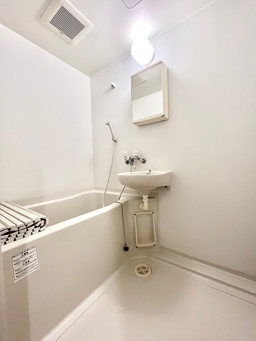 物件内観写真13　(バス／シャワールーム等)