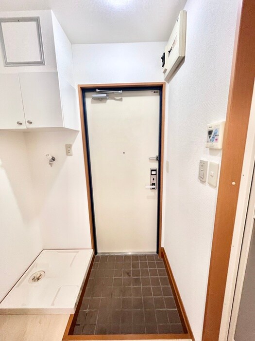 物件内観写真17　(玄関)