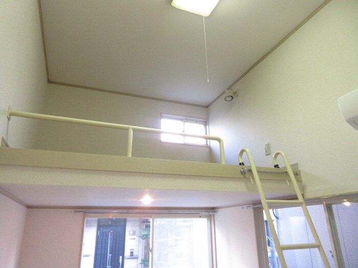 物件内観写真12　(ロフト)